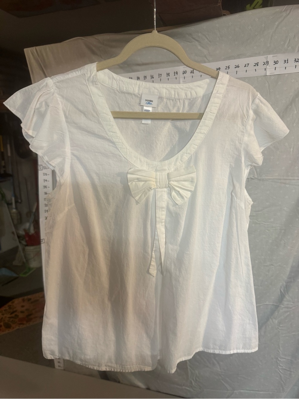 Piper & Blue White Bow-Front Scoop Neck Blouse